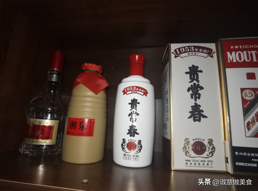 太离谱！成本几块钱的酒水，包装后竟卖到几百上千块，咋做到的？