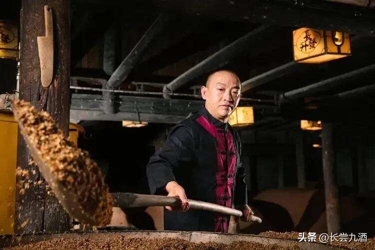 茅台该怎么喝？白酒十二大香型风格之酱香型