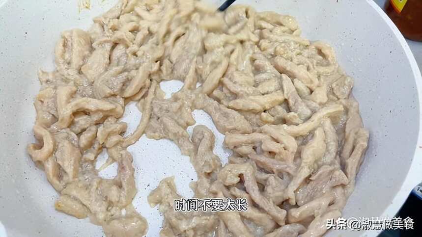 京酱肉丝的简单家常做法，酱香浓郁，下酒又下饭，上桌分分钟光盘