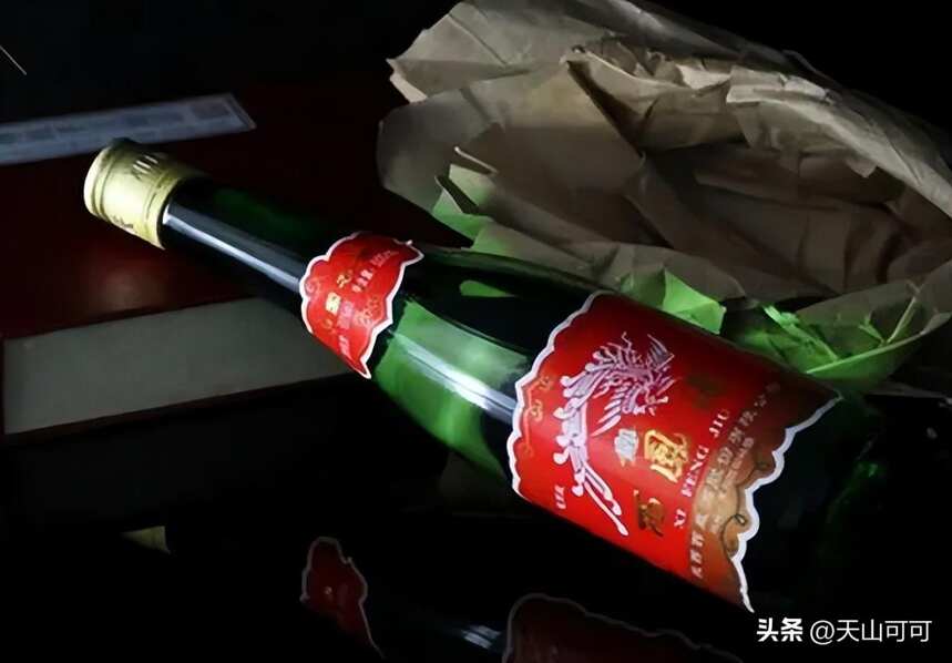 酒友公认的8款“纯粮光瓶酒”，行家的最爱！全喝过的才是高手