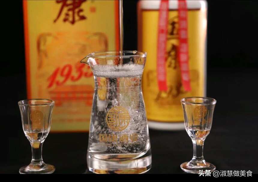 翻阅80年代，供销社曾热卖的2款白酒，如今还有多少人会记得它们