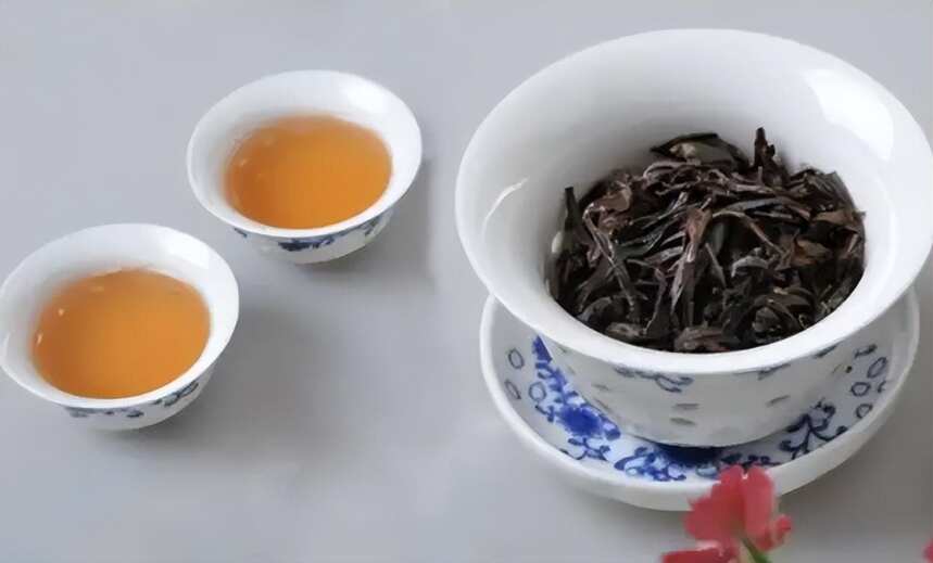 “富人爱茶，穷人爱酒”？行家：这“2茶2酒”，富人穷人都爱喝