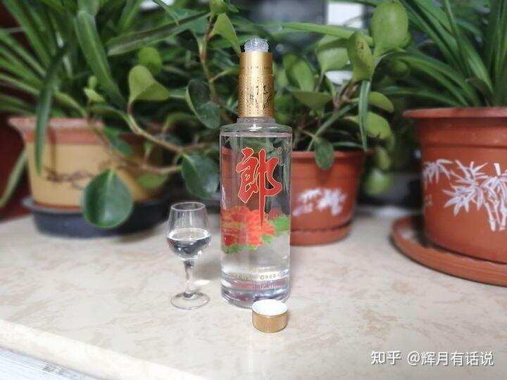 光瓶酒哪个更好喝？T68、玻汾、尖庄、绿西凤、顺品郎大PK