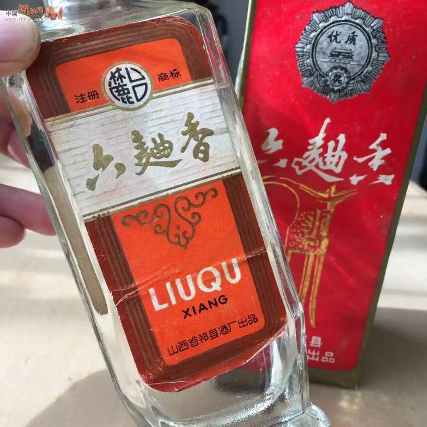 这2款国产酒中的“憋屈酒”，建议碰到多囤几箱，100%纯粮好酒