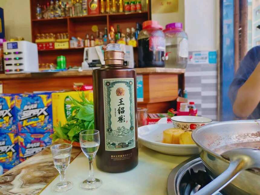 什么样的酒好喝？行家：这5款酒，纯粮酿造，经济实惠，该喝就喝