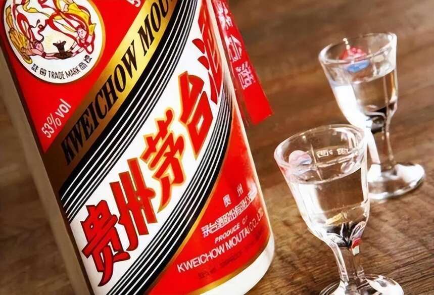 茅台自带的两个小酒杯，到底有什么作用？