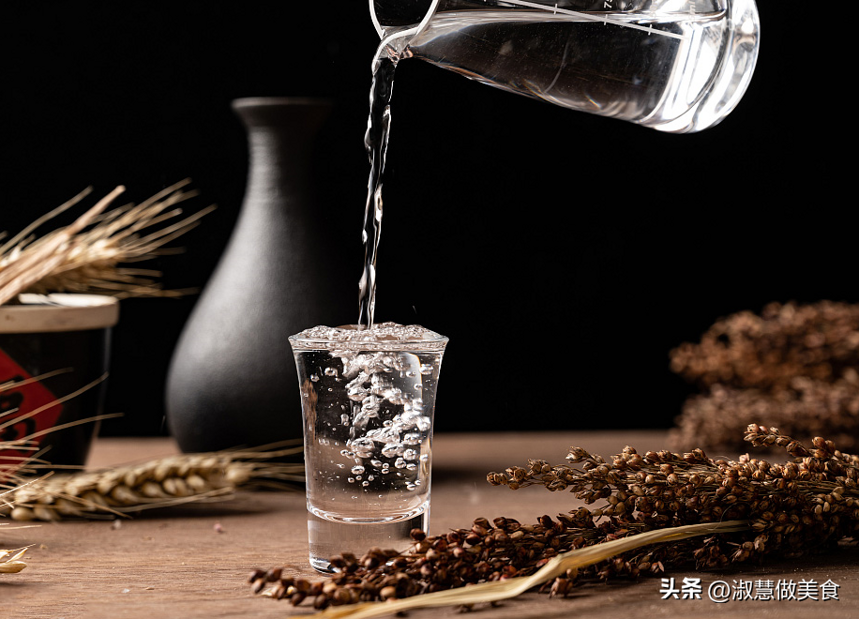 同为茅台酒，为何“飞天”比“五星”更受欢迎？两者到底差在哪？