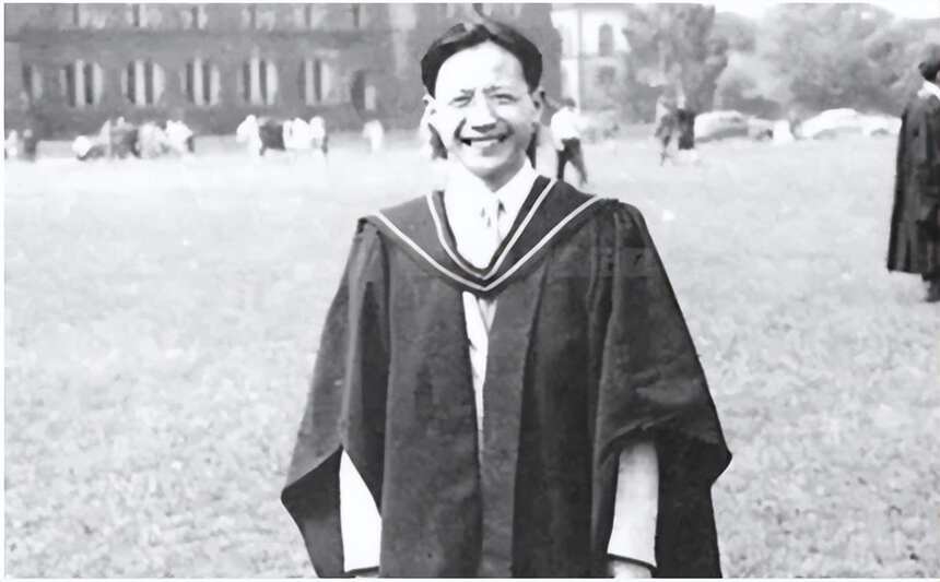 1931年，清华大学破格录取了一个偏科生，没想到开学就闹着转系