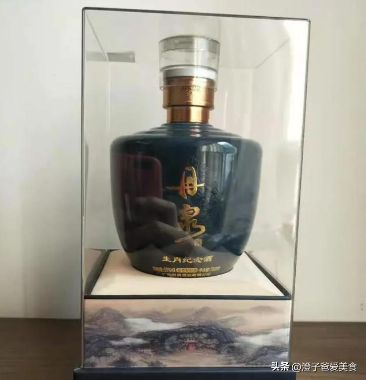 自泡酒到底能不能喝？为啥那么多人喜欢泡“药酒”，听行家怎么说