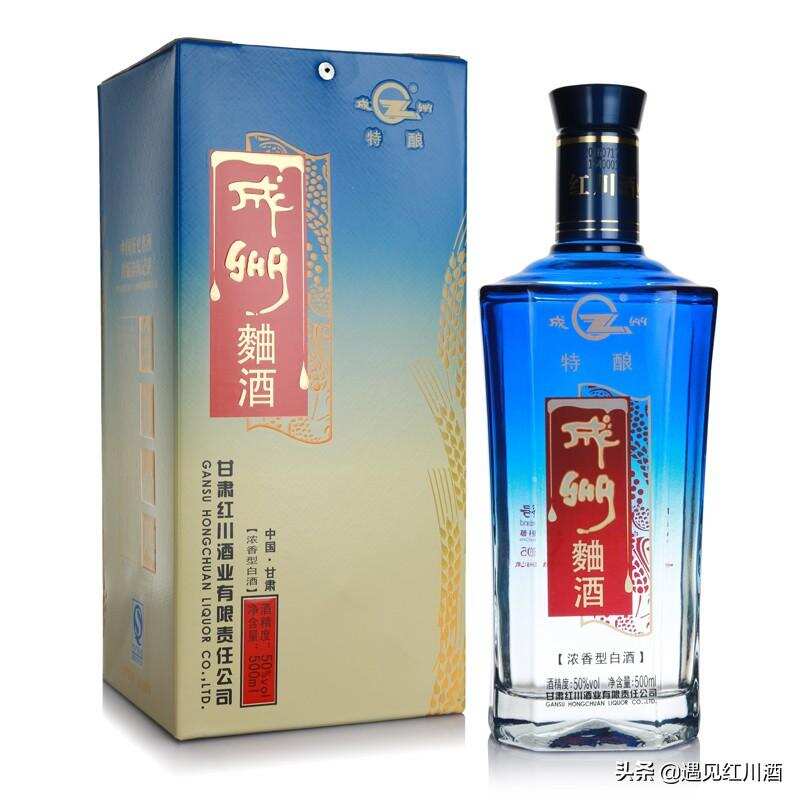 主人斟酒时，客人可行“叩指礼”吗？