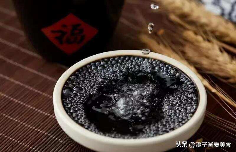 请客喝酒，不管有钱没钱，这3种酒都别带上桌，丢人丢面还伤感情