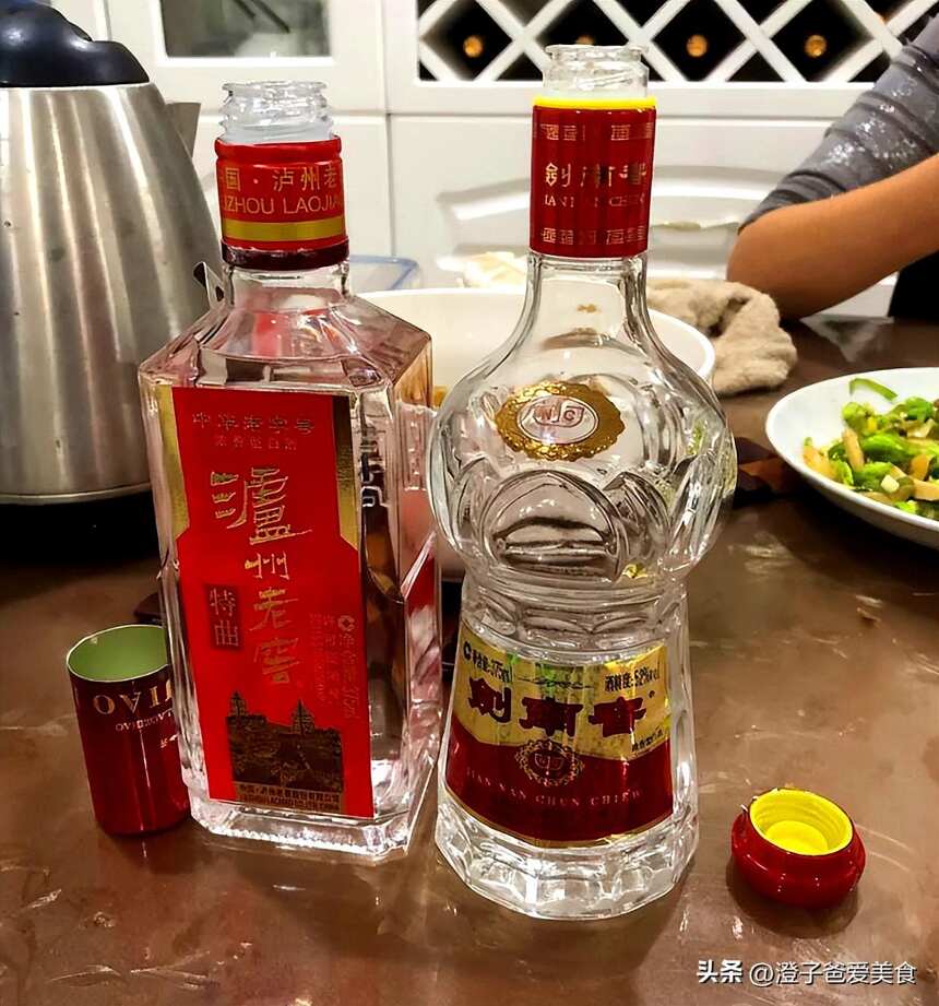 四川白酒名扬天下，唯独这几款不被看好，但本地领导却点名要喝