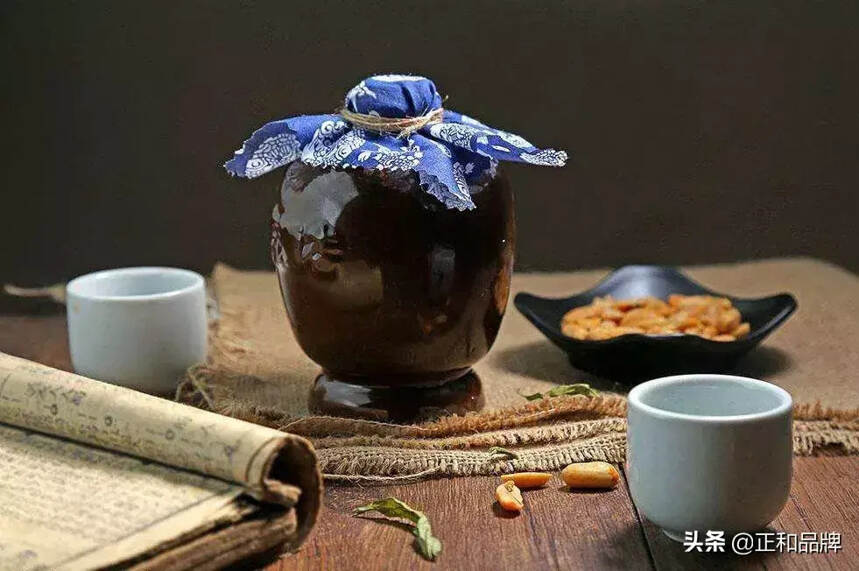 世间最雅，不过诗酒茶花