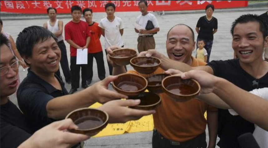 山东人年初一喝什么酒？首选并非兰陵景芝，而是这5款外地酒