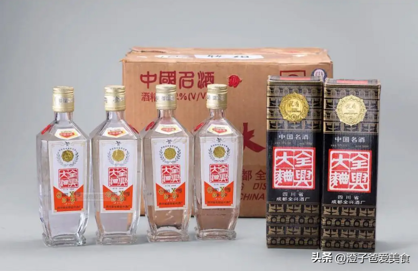 藏在超市里的3款“最良心”廉价酒，都是100%纯粮酿造，你家有吗