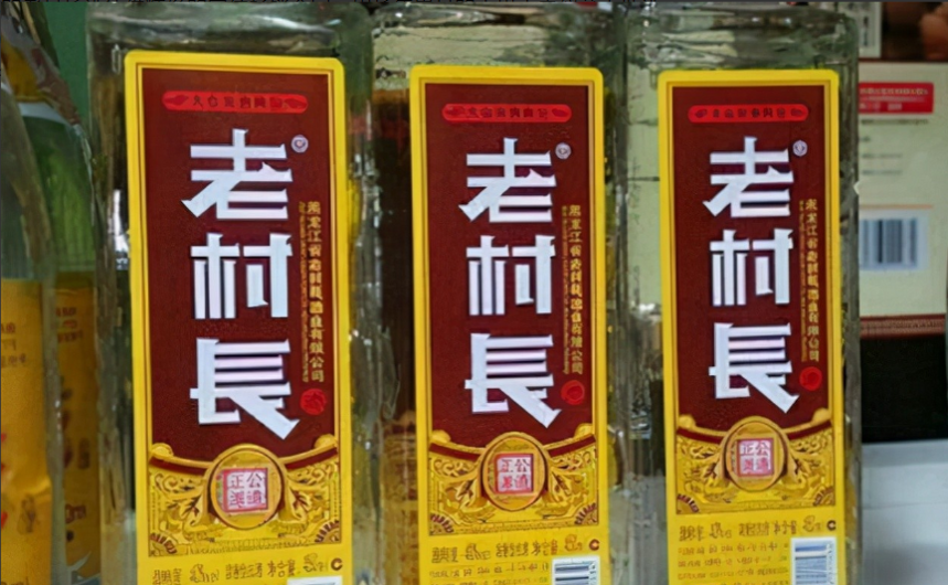 平民酒“酒王”或将更替？光瓶酒市场大变样，牛栏山还顶得住吗？