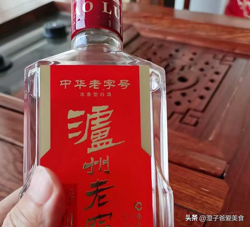 路边烟酒店能赚钱吗？一天到晚没顾客还倒闭不了？老板：暗藏玄机