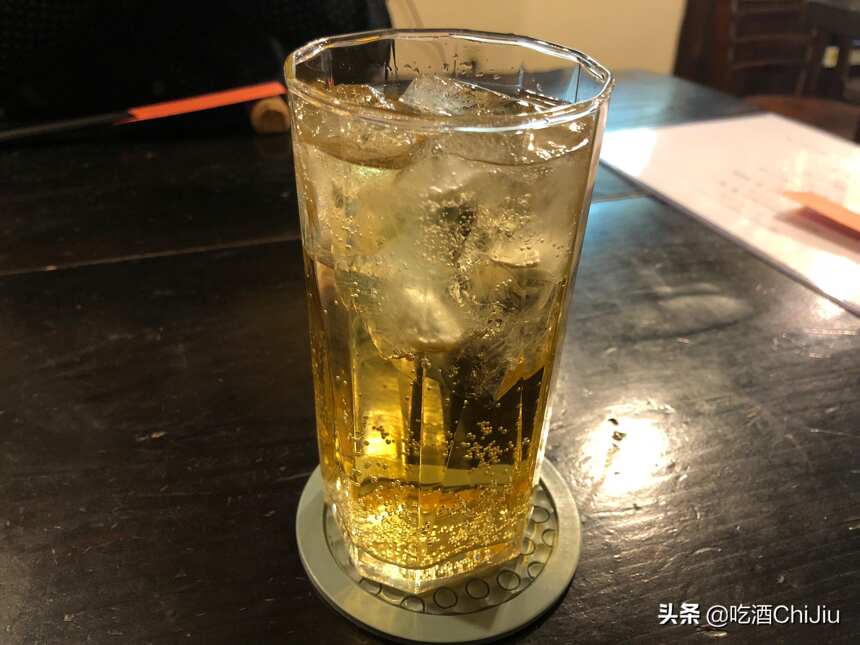 酒吧里的“水割威士忌”，是什么意思？