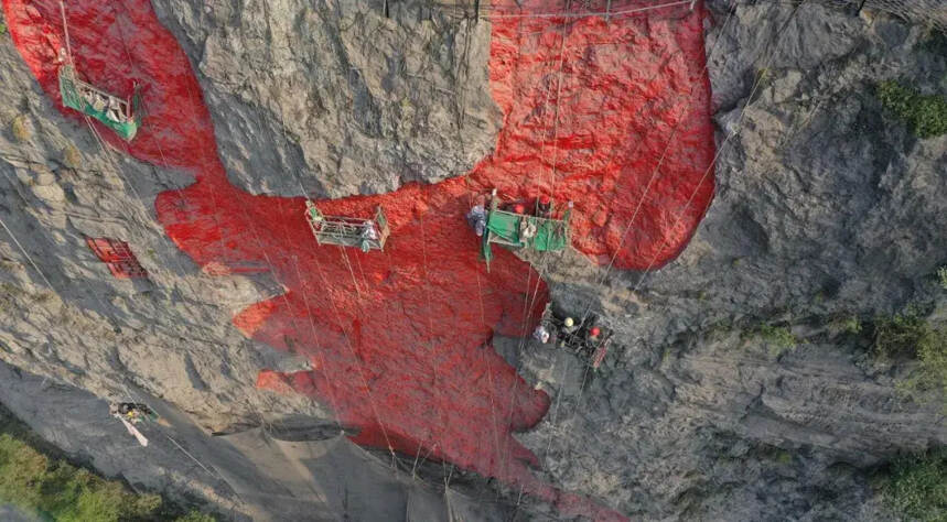 世界最大摩崖石刻——美酒河，重刻工程竣工
