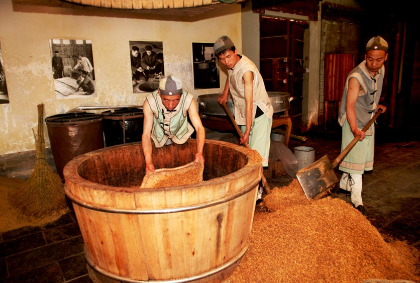 发酵千年的清香汾酒 每一口都是时间的味道