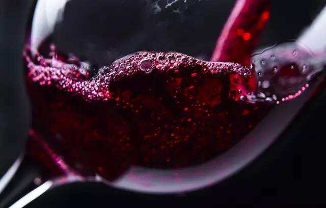 什么是混酿葡萄酒，混酿和单一品种哪个好喝？