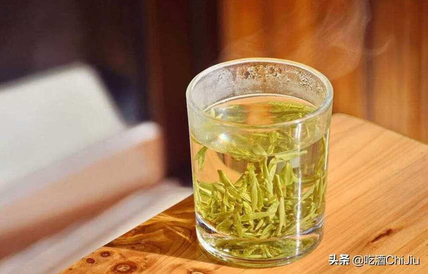 杭州人请你喝的西湖龙井茶，里面藏着玄机？