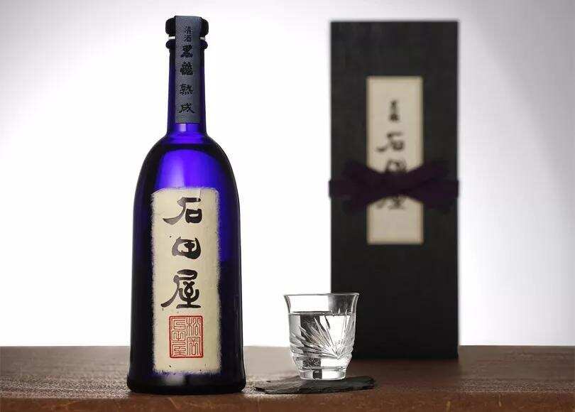 日本天皇即位庆典酒单：5000块的红酒和300块的清酒