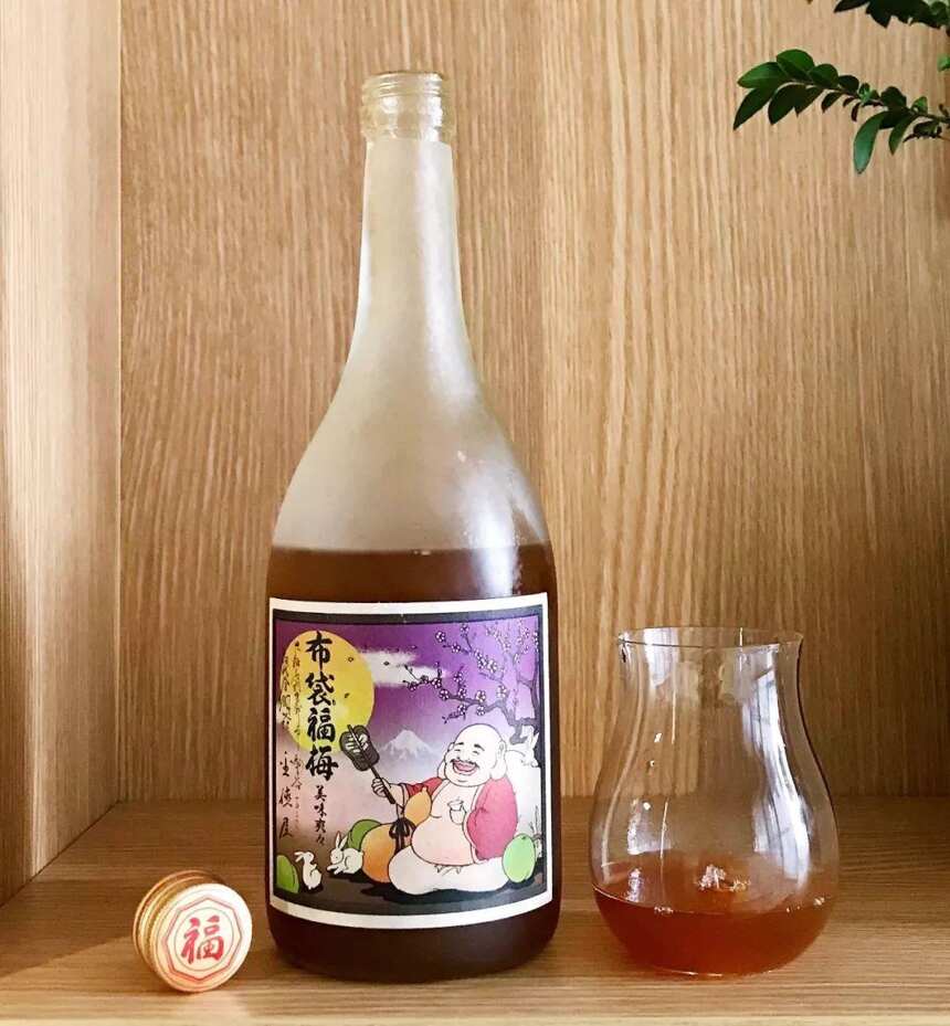 荐酒：加入果肉的梅子酒，甚至可以咀嚼