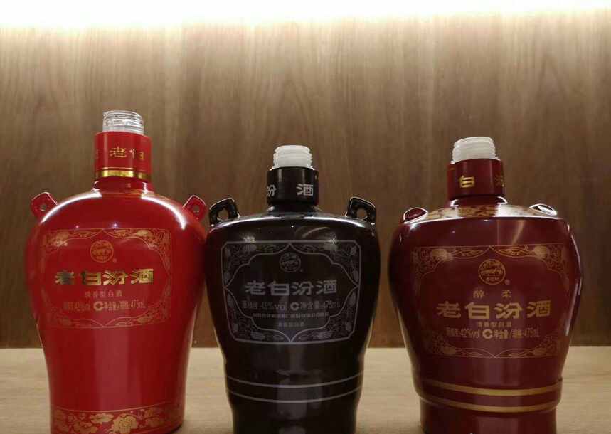 青花系列、玻汾、老白汾有何区别？看完就明白了