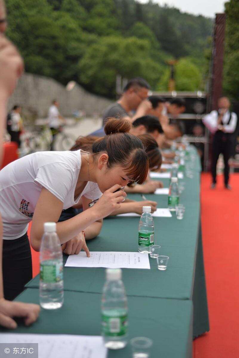 为什么喝酱香酒要配矿泉水？这三个原因你必须要知道！