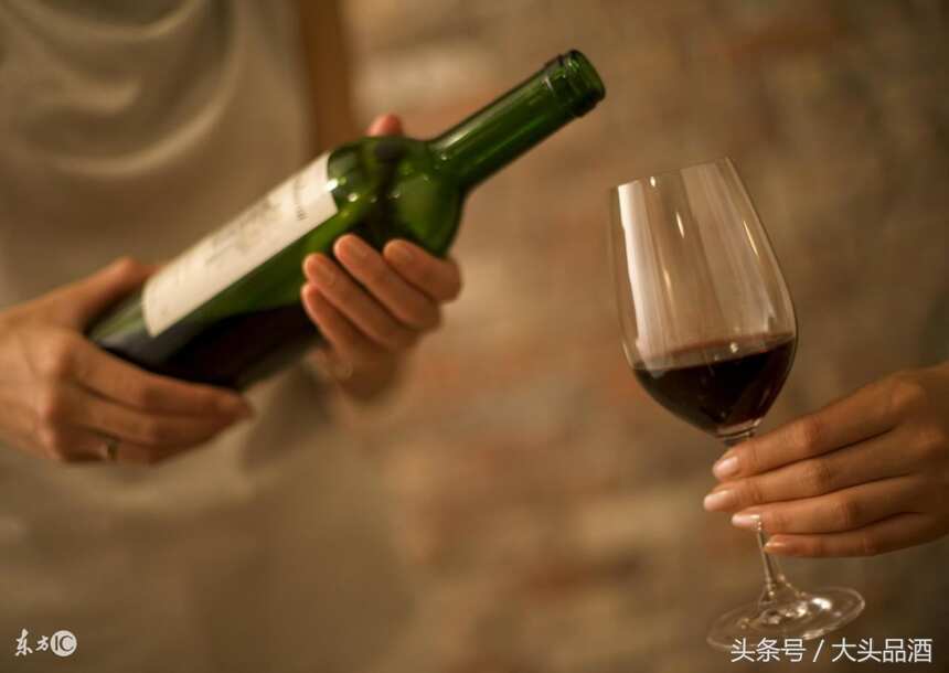 大头品酒：关于葡萄酒的倒酒礼仪！