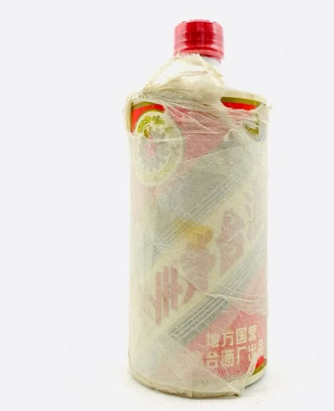 一瓶1982年的酱色茅台酒拍卖价格惊人