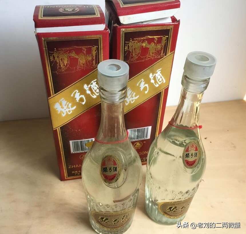 河南三大“酒王”没落，曾位列名酒比肩茅台，如今却沦为四线配角