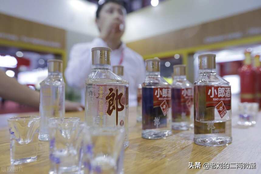 四川名酒“蹭”茅台热度，登上白酒第一梯队？酒友：存货有问题