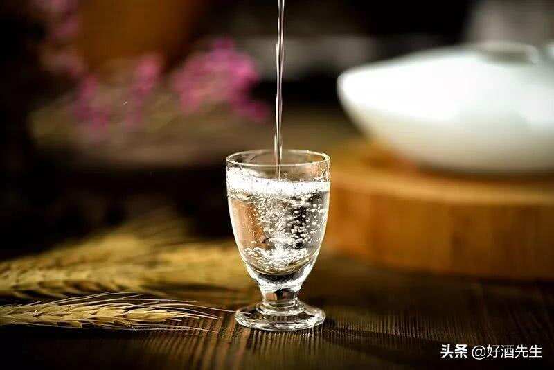 白酒12香型如何区分？十二种白酒香型都有哪些代表酒