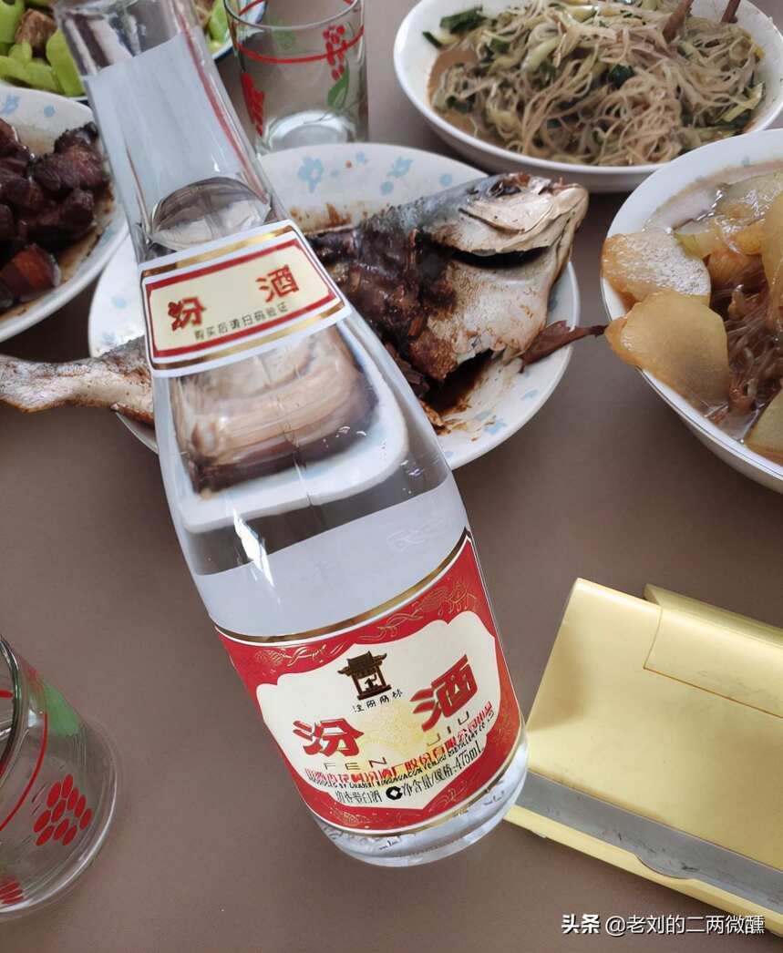 中国3种“上不得台面”白酒，因包装简陋被嫌弃，老一辈却很爱喝