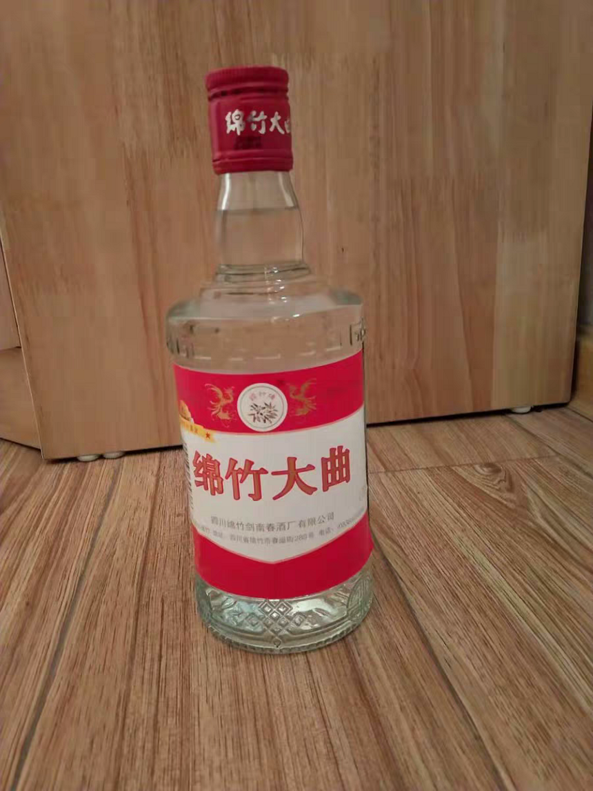 老百姓买不起名酒喝？试试5款，口感好质量优，关键价格在50元内