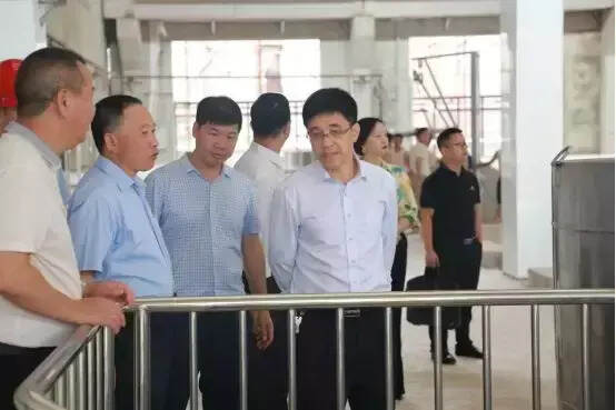 李静仁出席公司新投产制酒车间试生产启动仪式