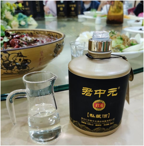 上海65岁大爷想喝好酒，竟自购设备酿酒，没喝几天便出事，为何？