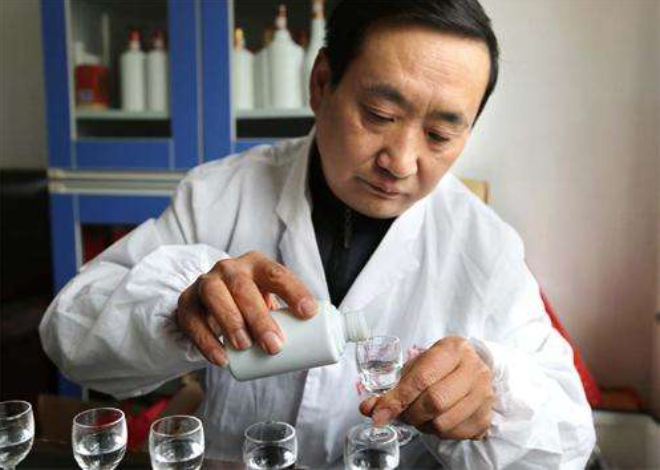 中国白酒最冤“工艺”，虽被大家排斥，但中国白酒的魅力全在于它