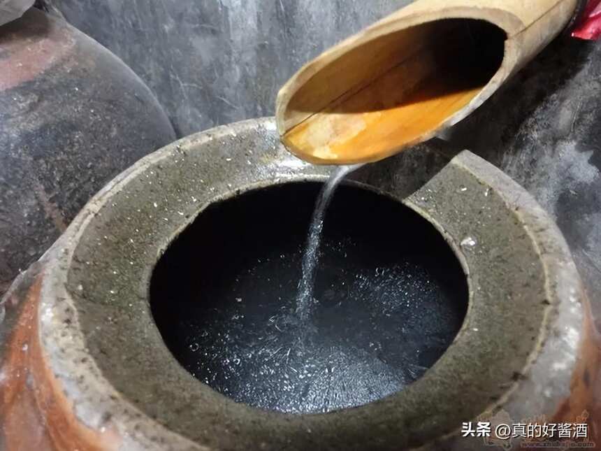 真的好酱酒科普：白酒的最佳饮用温度到底是多少？