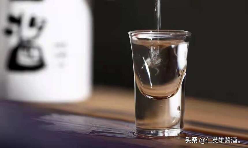 酒精勾兑酒与粮食酒的差别在哪里？