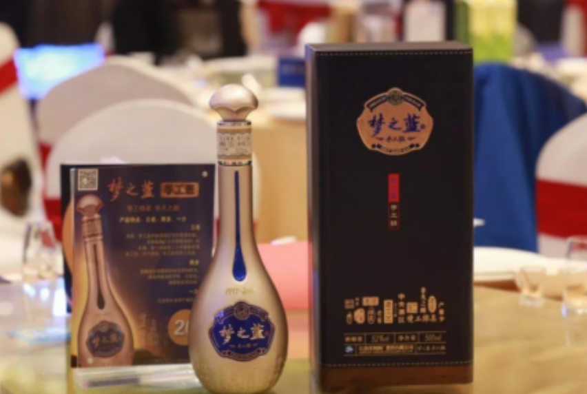 江苏酒桌“怪象”：正式酒宴少见梦9，反倒偏爱4款“性价比酒”