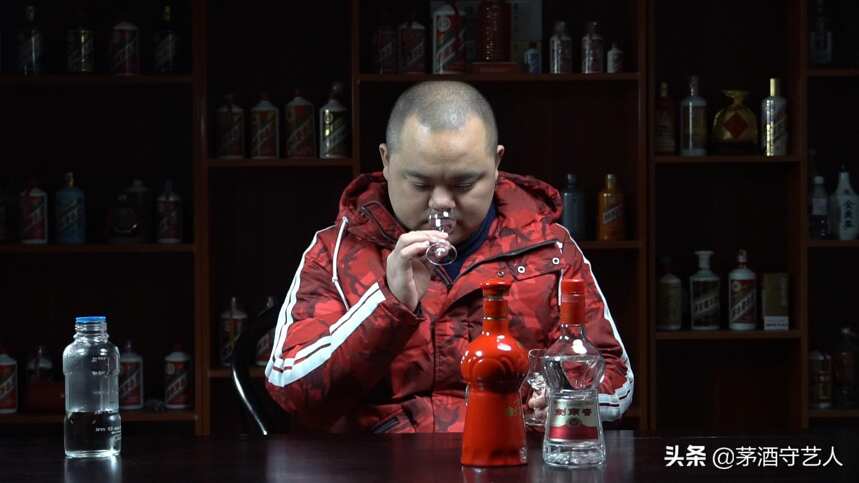 茅酒守艺人品酒：老珍藏剑VS老普剑