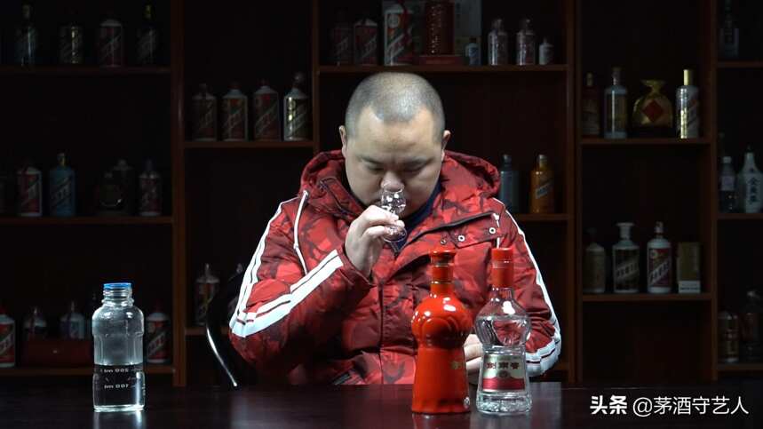 茅酒守艺人品酒：老珍藏剑VS老普剑