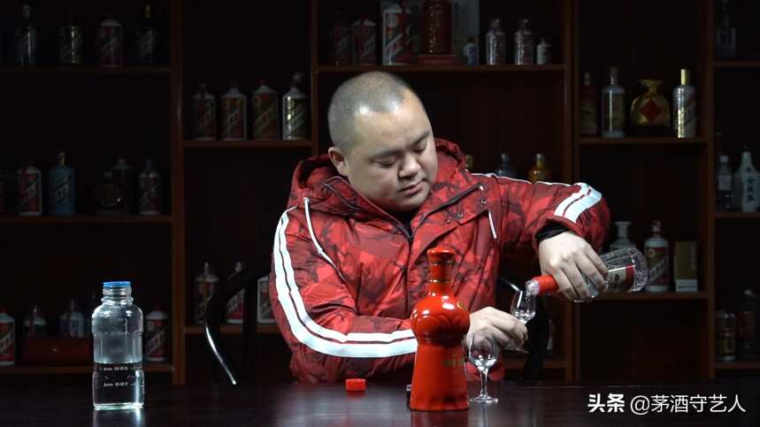 茅酒守艺人品酒：老珍藏剑VS老普剑