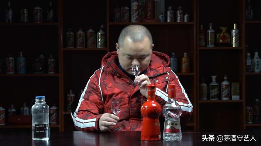 茅酒守艺人品酒：老珍藏剑VS老普剑