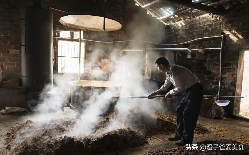 行家都不建议喝冰镇白酒，为何国窖1573却打破温酒传统，另辟蹊径