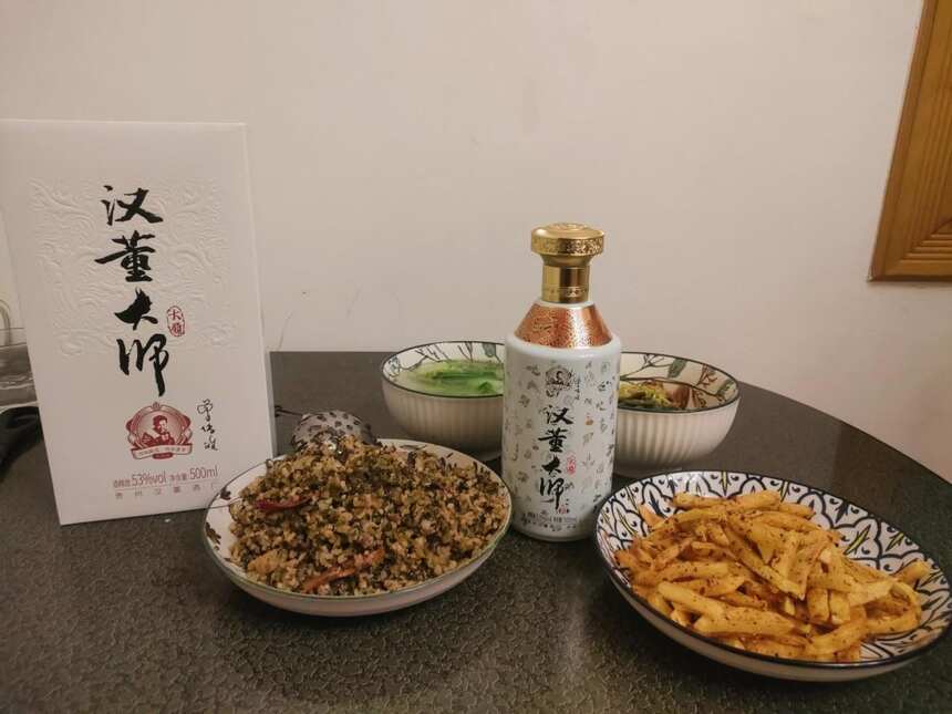 多年坚持“吃饭喝2两酒”的人，现在身体都怎样了？早知好处多