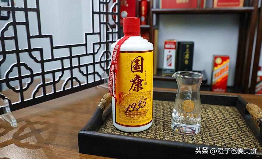 青海一人收酒，意外收到6瓶“黄酱”老茅台，这事惊动专家：稀缺货